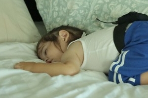 ‘슈돌’ 건후, 체조+신문 읽기 “시선강탈 아침 일상”