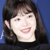 설리, 사망 하루 전날에도 활발했던 SNS..네티즌 “충격”