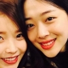 아이유 ‘복숭아’ 차트 역주행.. “설리 생각하며 쓴 곡”