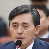 [서울포토] 질의에 답변하는 양승동 KBS사장