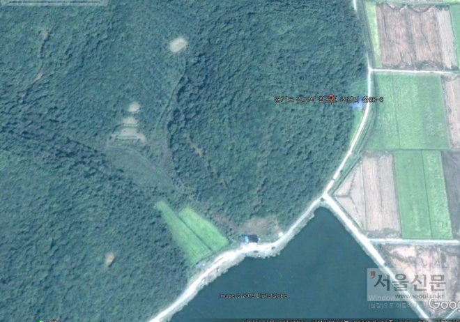 위성사진으로 본 2007년 당시 개발 이전의 조강리 태봉산 모습. 김포정개연 제공
