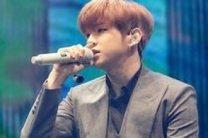 강다니엘 눈물 “많이 기다려 준 팬들에 보답할 것”