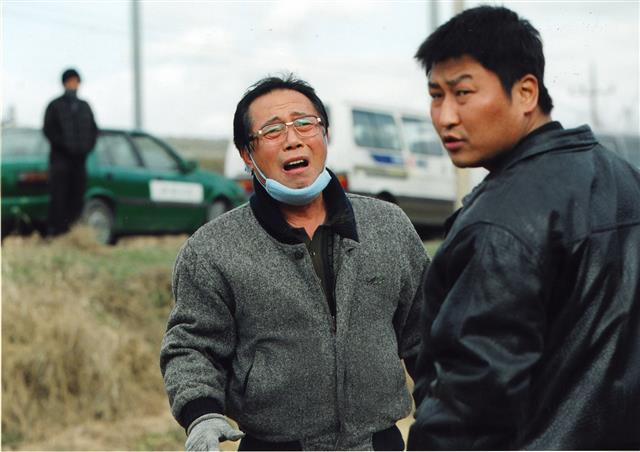 ‘살인의 추억’ (제작 싸이더스, 배급 CJ엔터테인먼트)