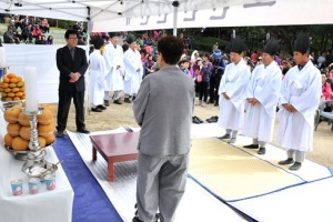 조선 내시·궁녀 분묘, 왜 초안산에 많을까