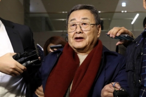 ‘성폭행 피소’ 김준기 전 DB회장 체포 “혐의 인정 안해”
