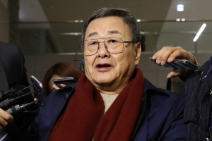 ‘성폭행’ 김준기 전 DB 회장 구속기소