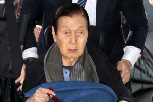 97세 말기 치매라서… ‘징역 3년’ 신격호 감옥 안 간다
