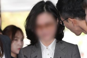 ‘증거은닉 혐의’ 조국 가족 자산관리인 “혐의 모두 인정”