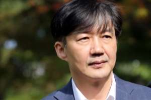 檢, 조국 조만간 소환… 靑민정 때 정경심 차명투자 알았는지 캔다