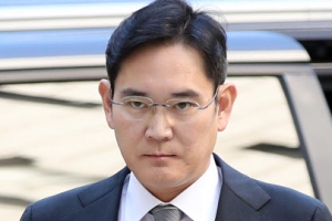 [포토] ‘결연한 표정’ 이재용 부회장, 627일만에 다시 법정에