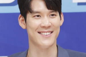 박태환 ‘뭉쳐야 찬다’ 출연..동갑내기 모태범 ‘긴장’