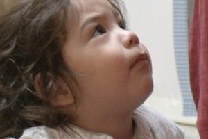 ‘슈돌’ 나은X건후, 아빠 전담 분장사로 변신 ‘환한 미소’