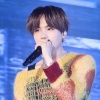 방탄소년단 콘서트 섹시부터 유머까지… 슈가가 다했다