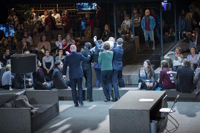 연극 ‘로마 비극’(Roman Tragedies)