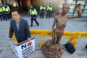 “징용 피해는 범국가적 인권 문제… 정부가 나서 배상 요구해야”