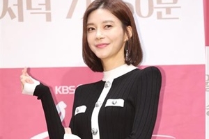 차예련, 말라도 너무 마른 모습 ‘밝은 미소’ [EN스타]