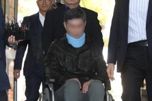 법원 “허위소송 추가 혐의 구속 필요”… 조국 턱 밑까지 온 檢칼끝