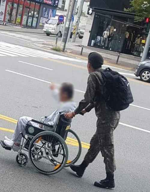 사진출처: 육군 페이스북 캡처.