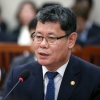 통일부 장관 “이산가족 어르신 북한 방문도 비용 지원 검토”
