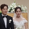간미연♥황바울 결혼식, 닮은 두 사람 ‘가장 행복한 미소’