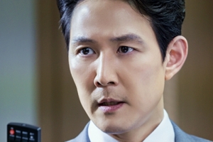 ‘보좌관2’ 이정재, 더 독해진 귀환 “이제 물어뜯어야지”