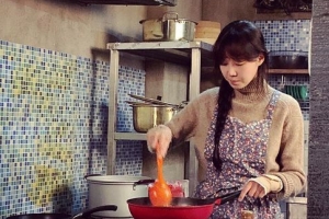 ‘동백꽃’ 공효진, “수능 잘 보고 두루치기 먹으러 와요” [EN스타]