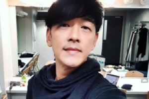 류시원 근황, 여전한 외모+눈웃음 “항상 감사합니다” [EN스타]