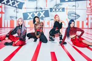 ‘퀸덤’ 우승 마마무, 평행우주 속 ‘힙걸’로 귀환