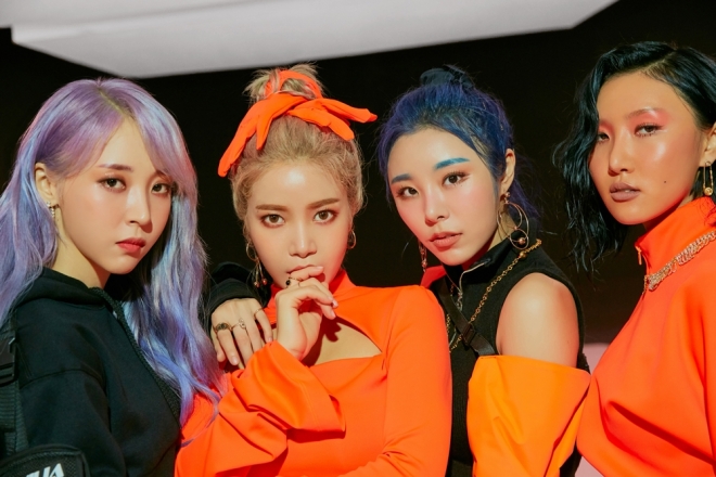마마무 컴백 ‘reality in BLACK’