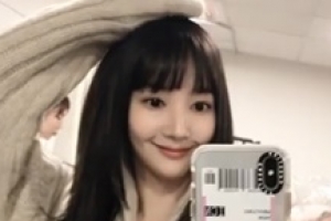 박민영 근황, 앞머리 내리고 더욱 어려진 모습 [EN스타]