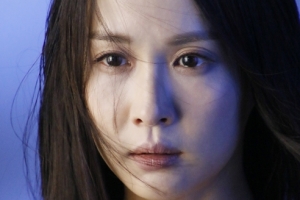 ‘99억의 여자’ 조여정, B컷마저 남다른 포스 “빨려들 듯한 눈빛”