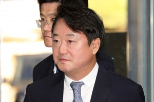 ‘차명주식 보유·미신고’ 이웅열 전 코오롱 회장, 항소심도 벌금 3억원