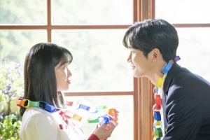 ‘어쩌다 발견한 하루’ 김혜윤♥로운, 심쿵 투샷 포착 ‘어떤 엔딩?’