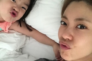 이윤지, 둘째 임신..치과의사 남편 방송 최초 공개 [공식]