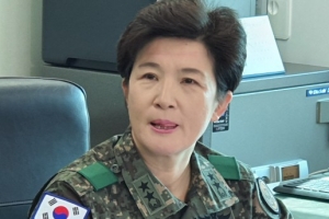강선영 첫 여성 항작사사령관 “최강 전투력 최고 사령부 만들 것”