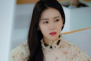 ‘사랑의 불시착’ 손예진, 도도하면서도 러블리한 매력 ‘이러니 반하지’