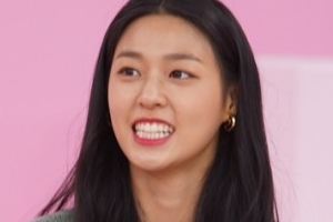 AOA 설현 “잘생긴 내 얼굴, 보는 재미 있어”