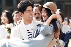 ‘아내의 침대‘, 결혼식날 아내 잃은 남자 이야기 ‘블랙코미디’