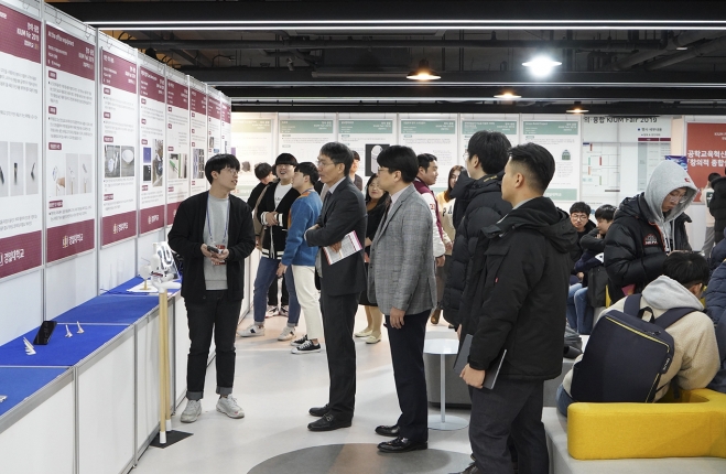 창의·융합 키움페어 개회식 직후 행사장 투어 모습