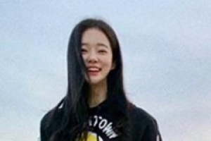 ‘연애의 맛3’ 정준♥김유지, 데이트 포착 ‘서로 찍어준 사진?’ [EN스타]