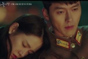 ‘사랑의 불시착’ 손예진, 현빈 어깨에 기댄 모습 포착 [SSEN컷]