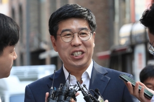 백원우·박형철 기소, 김경수는 불기소 가닥… 靑감찰무마 수사 마무리