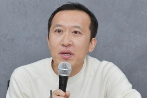 “사람이 사람에게 기적이 되는 이야기죠”