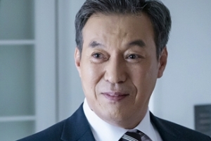 ‘보좌관2’ 이정재 vs 김갑수, 벼랑 끝 피의 전쟁 “미소 의미는?”