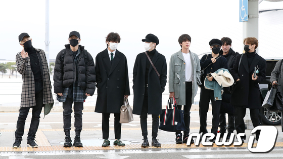 2019 MAMA 참석을 위해 출국하는 방탄소년단