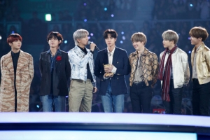 [포토] ‘2019 MAMA’ 휩쓴 방탄소년단