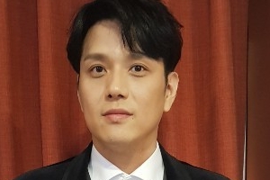 태사자 김영민, 새 소속사와 전속계약 체결 “많은 관심 부탁”