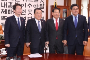 여야 3당, 예산안 내일 처리…선거법·공수처법 상정 보류