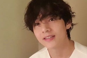 방탄소년단 뷔, 사생팬 고충 토로 “전세기 타는 이유..정말 무섭다”