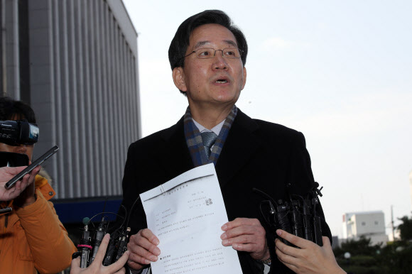 전두환 측 변호사 “불출석 재판은 검찰의 의견”